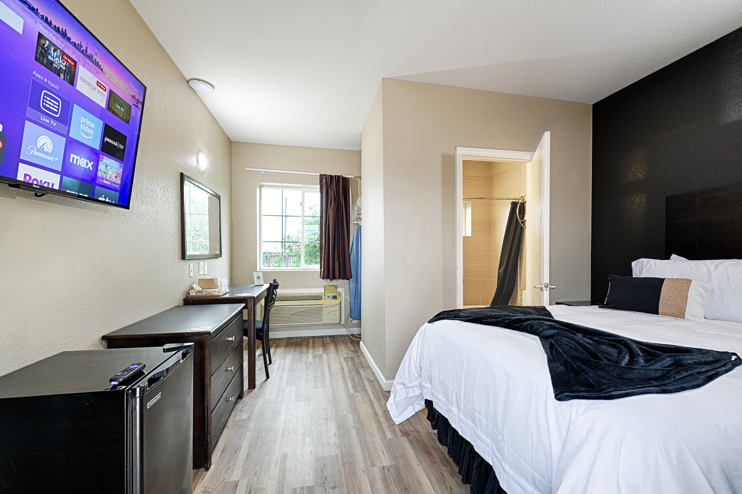 Furnished room at Hotel Dilley